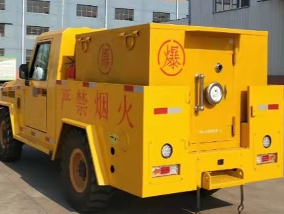 且末凯龙爆破器材运输车：保障爆破任务的安全运行