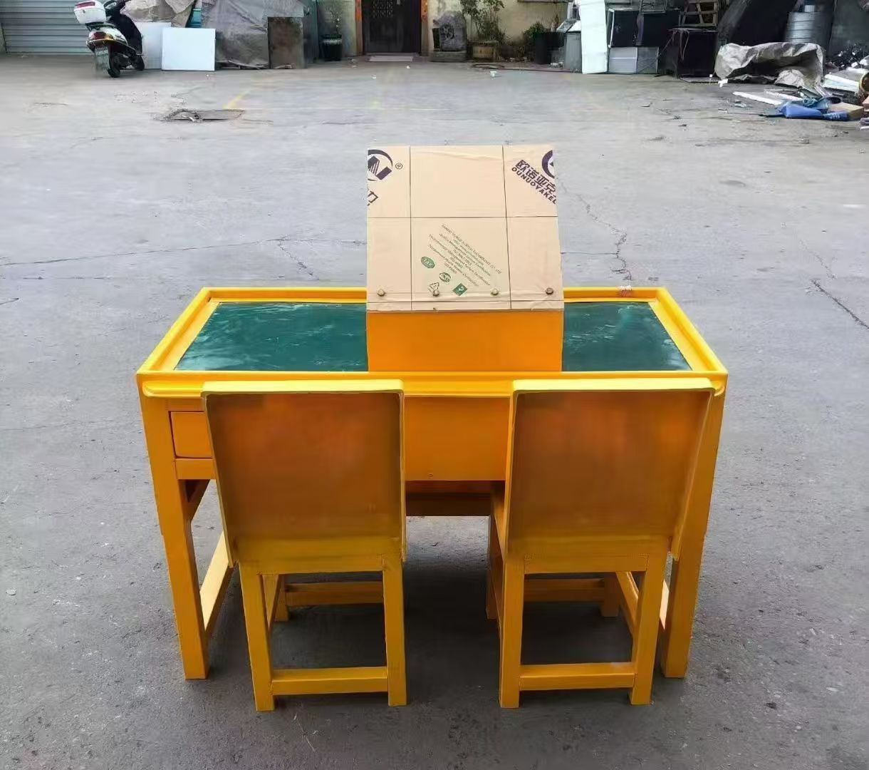 且末防静电导通桌井下煤矿火工品发放桌：危险品流转的安全守护者