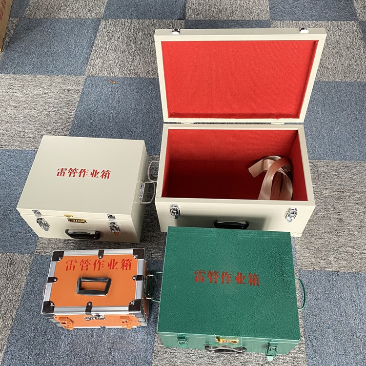且末爆破工程作业箱如何选择？玻璃钢与传统材质的全面对比